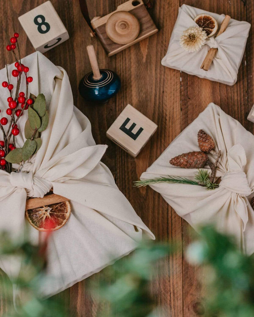 Furoshiki: Η Zero - Waste Επιλογή Για Βιώσιμα Χριστούγεννα!