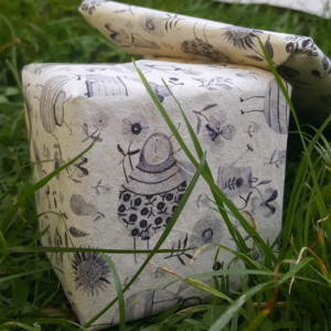 Χαρτί περιτυλίγματος δώρων με σχέδιο Μέλισσες Βιοδιασπώμενο A4